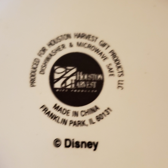 Disney Teapot/Mugs ~ Let it Snow Christmas Holiday Collection - Picture 4 of 5